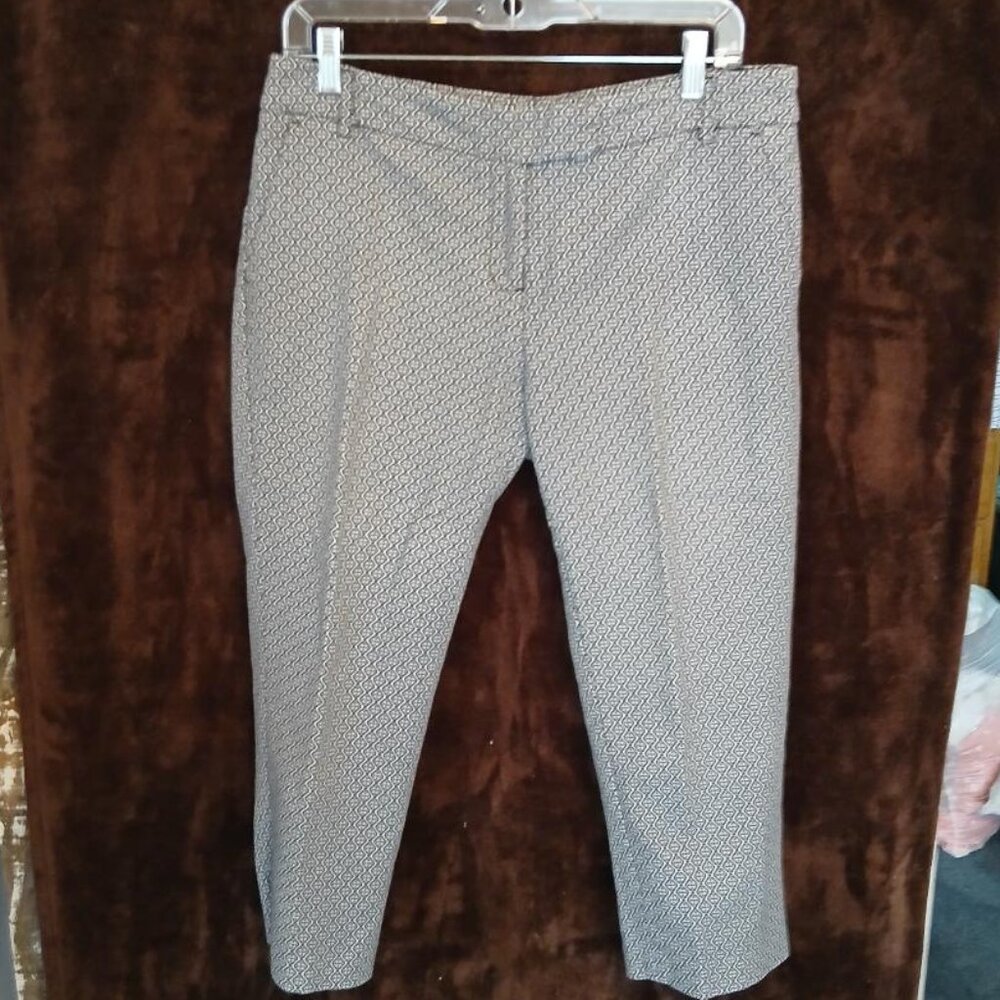 Dalia straight leg black and white (SIZE 10)